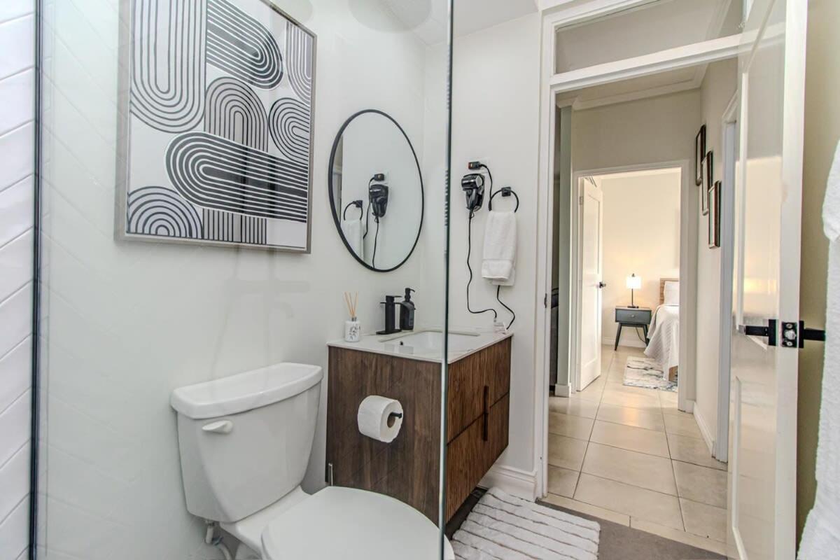 Modern Condo With Pool New Κίνγκστον Εξωτερικό φωτογραφία