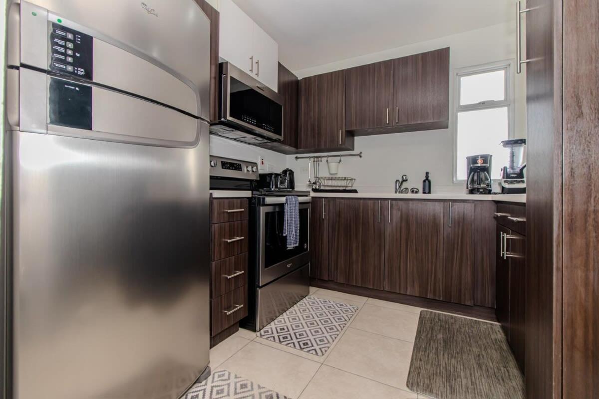 Modern Condo With Pool New Κίνγκστον Εξωτερικό φωτογραφία